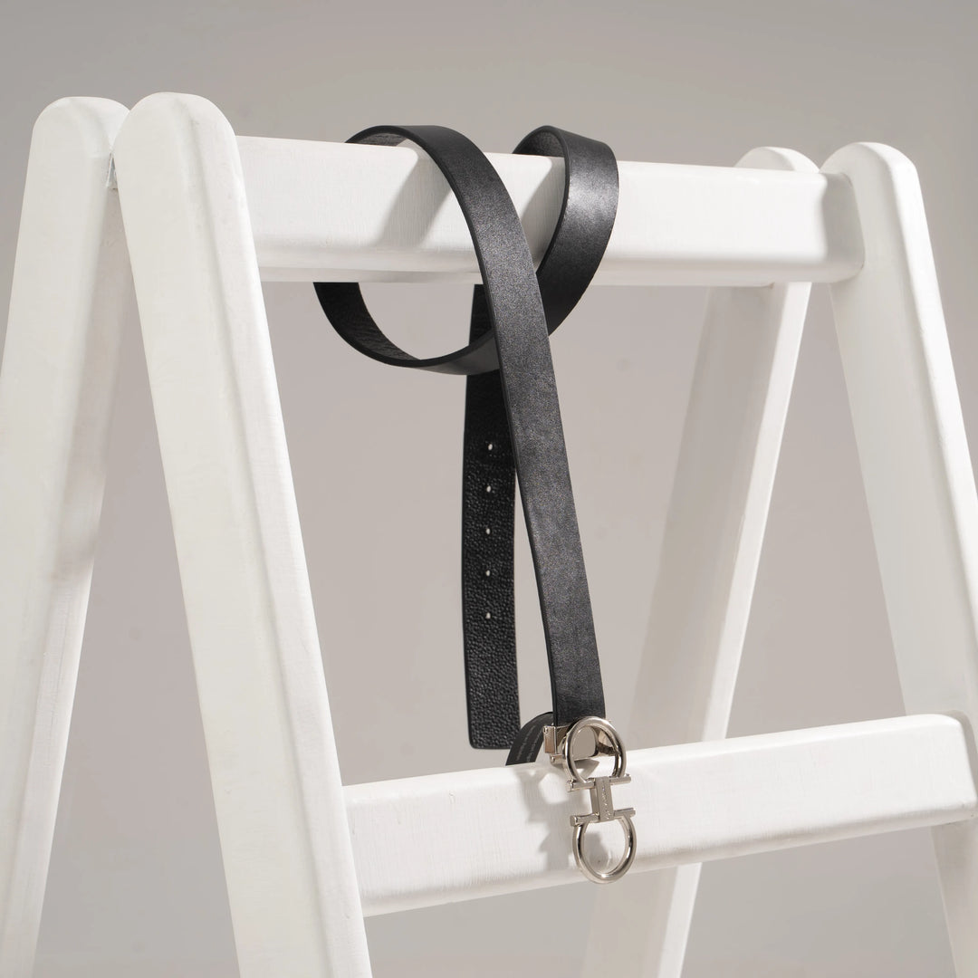 Essential Accessories for Men: Belts, Wallets, and More