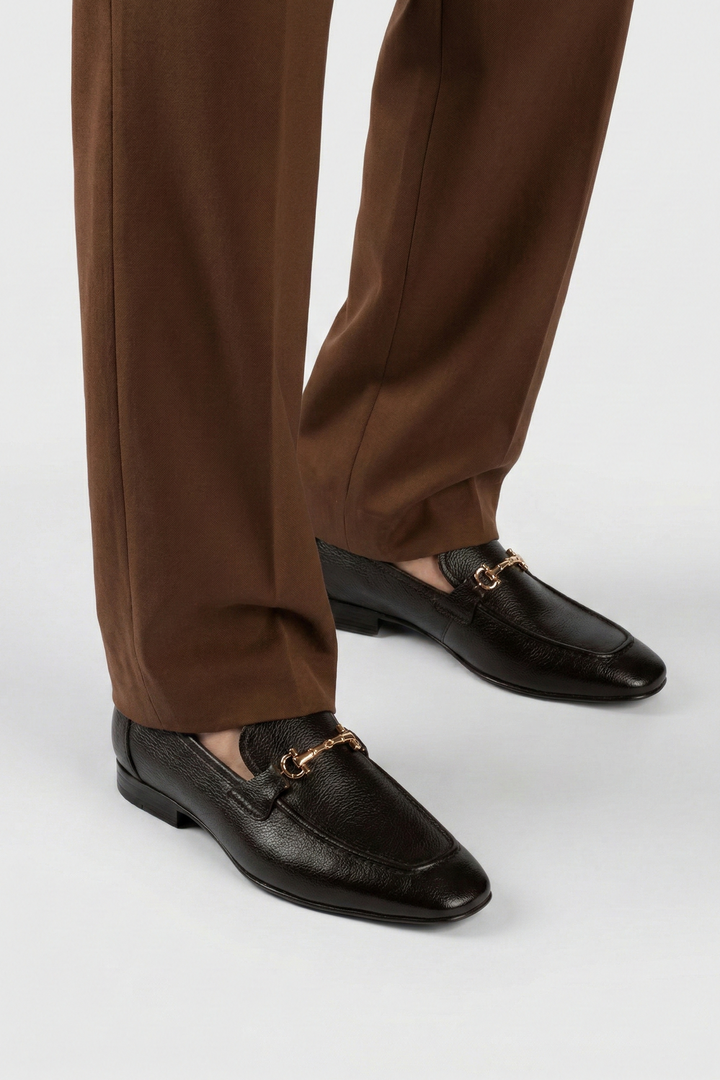 LOGO LUCARION LOAFER