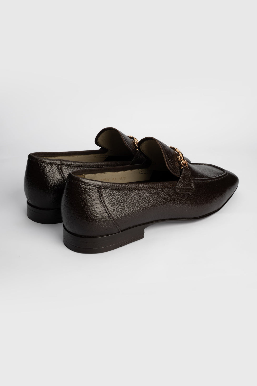 LOGO LUCARION LOAFER