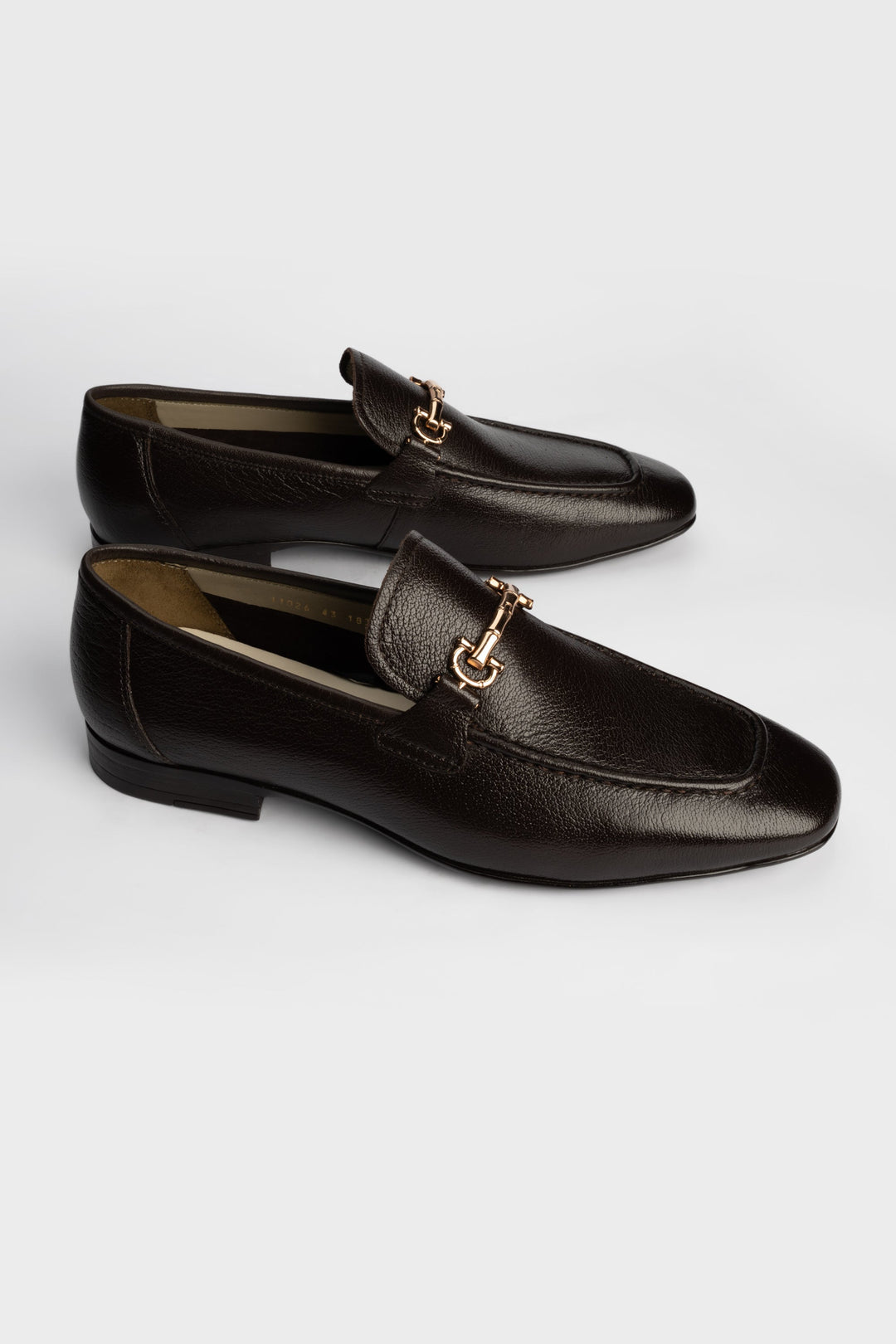 LOGO LUCARION LOAFER