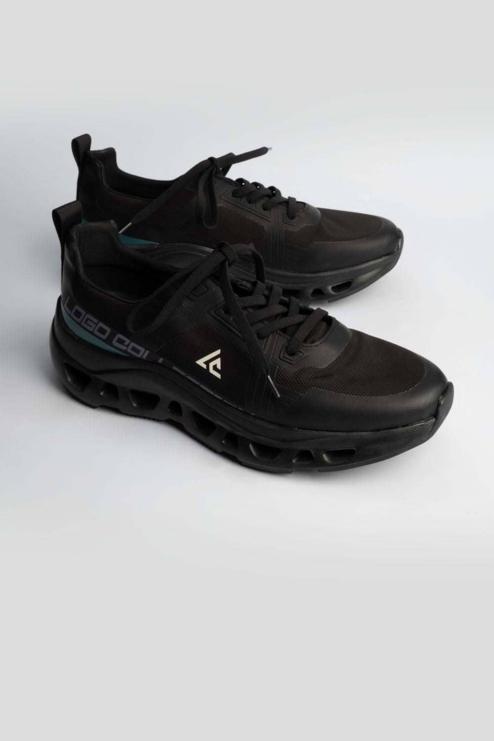 LOGO LEVANT SNEAKER