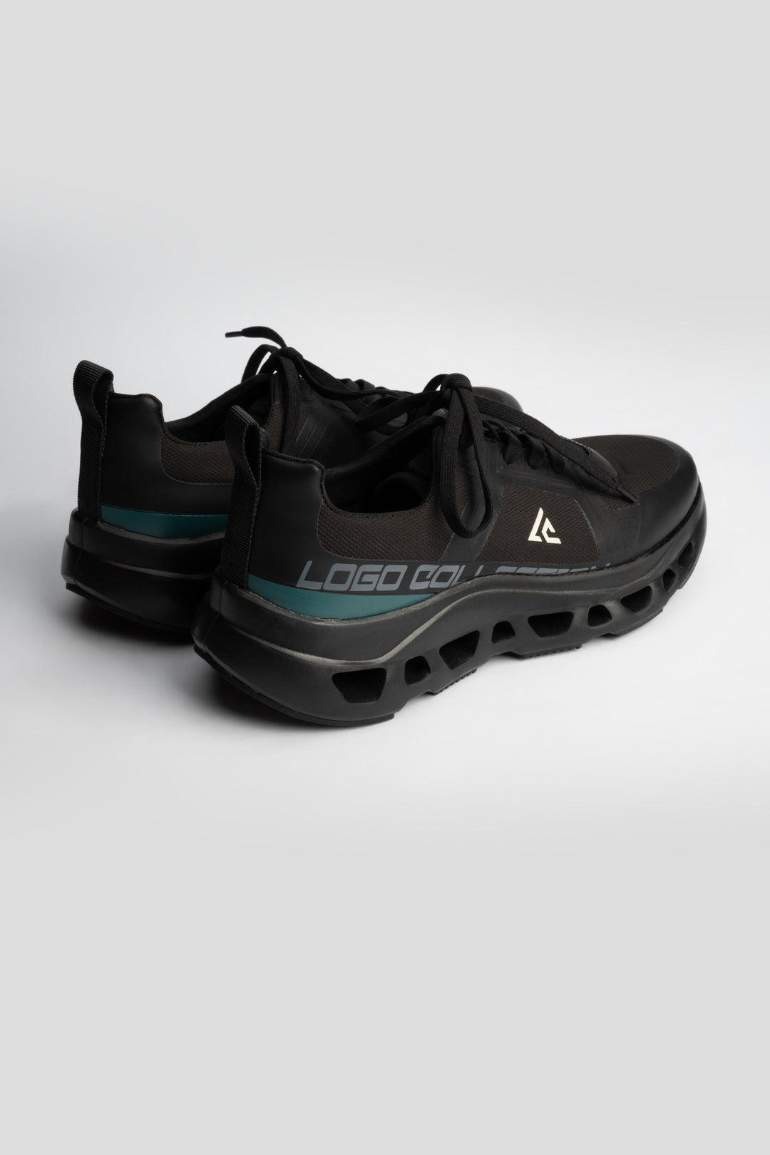 LOGO LEVANT SNEAKER