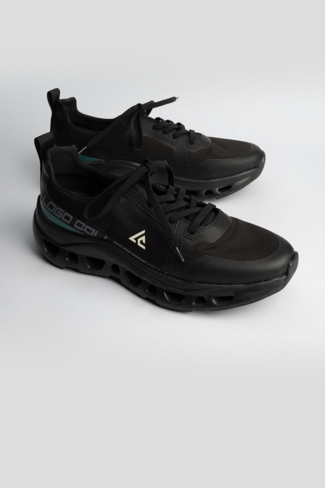 LOGO LEVANT SNEAKER