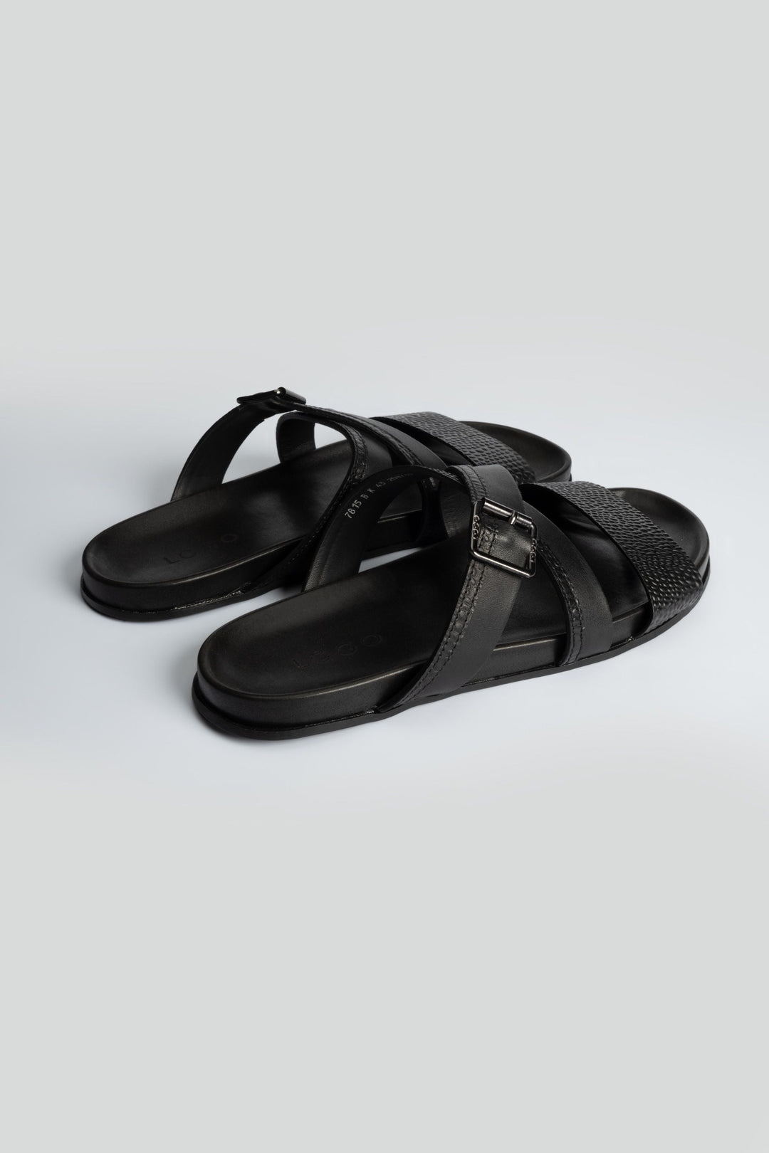LOGO 7815 BKA_SLIPPER