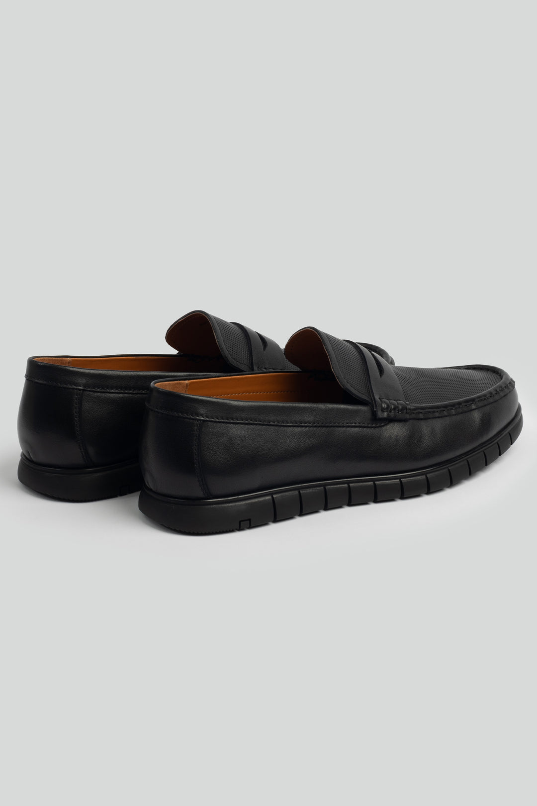LOGO LUCARIONE LOAFER