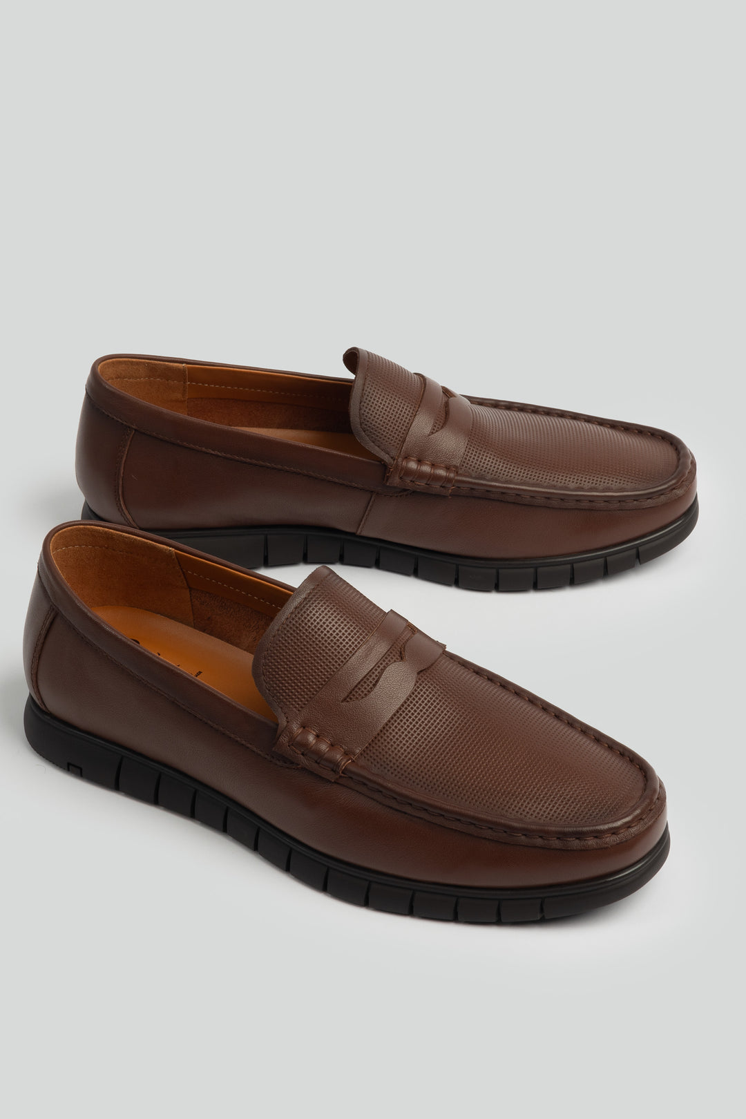 LOGO LUCARIONE LOAFER