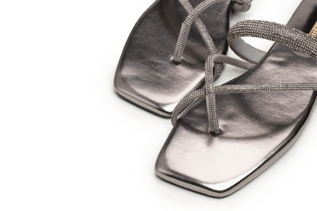 OPIA 9896 GREY_OPIA FLATS