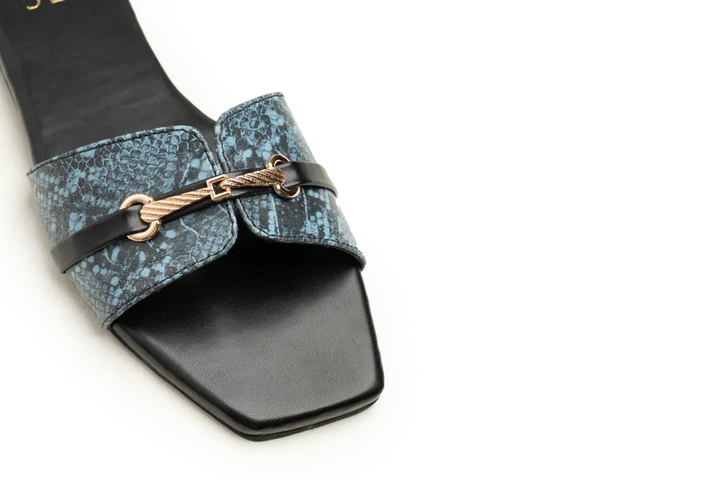OPIA CAPRI SLIDES
