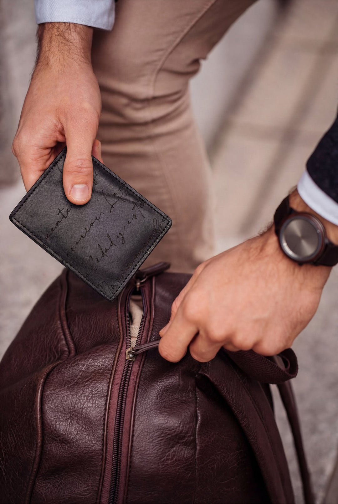 LOGO SAVELLARO CARD HOLDER