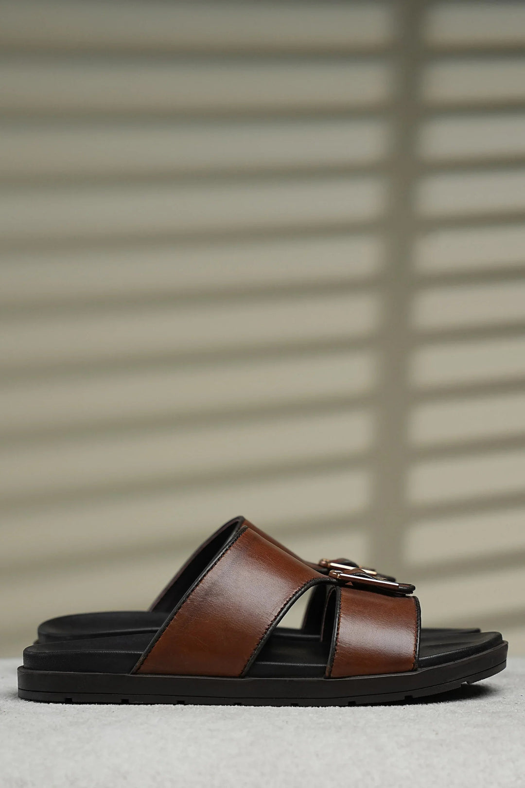 LOGO LUCENTIQUE JUNIOR SLIPPER