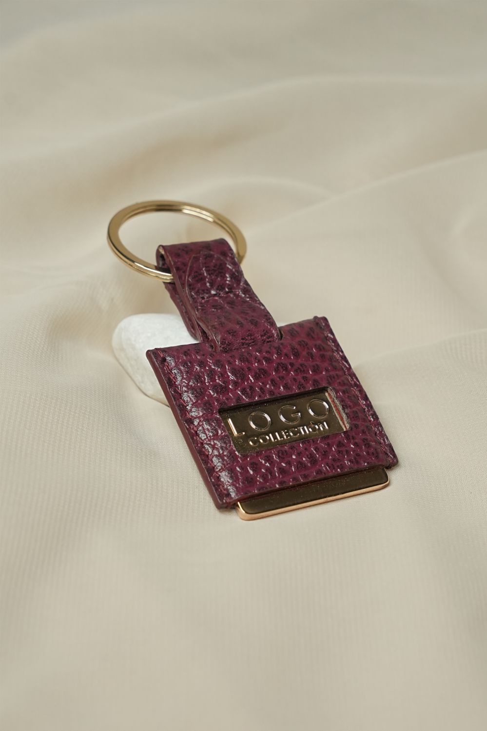 LOGO KEY CHAIN KC602 MRA