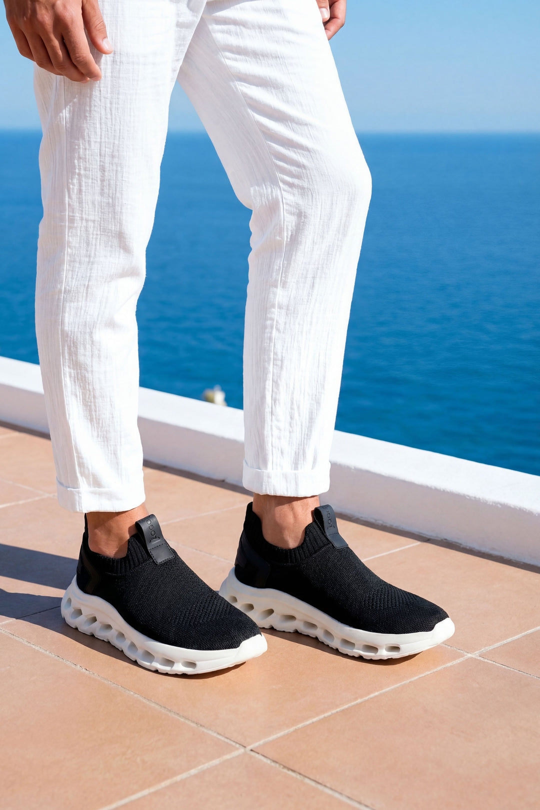 LOGO CELESTE SNEAKER